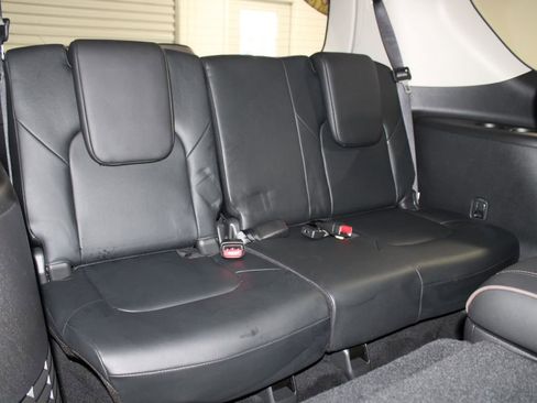 Used 2024 Nissan Armada Platinum w/ Captain's Chairs Package image 34