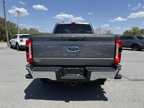 Used 2025 Ford F250 Lariat AWD/4WD image 5