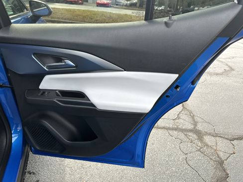 New 2026 Chevrolet Equinox EV LT image 16