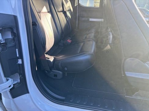 Used 2021 Ford F250 Lariat w/ Chrome Package image 42