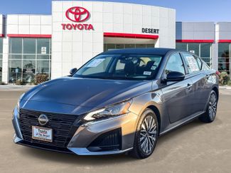 Used 2024 Nissan Altima 2.5 SV video 3