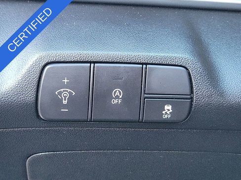 Used 2024 Hyundai Elantra SE image 31