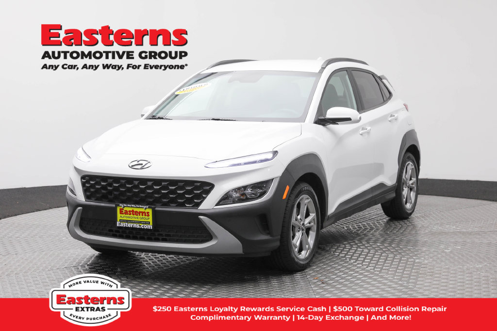Used 2023 Hyundai Kona SEL w/ Cargo Package FWD image 1