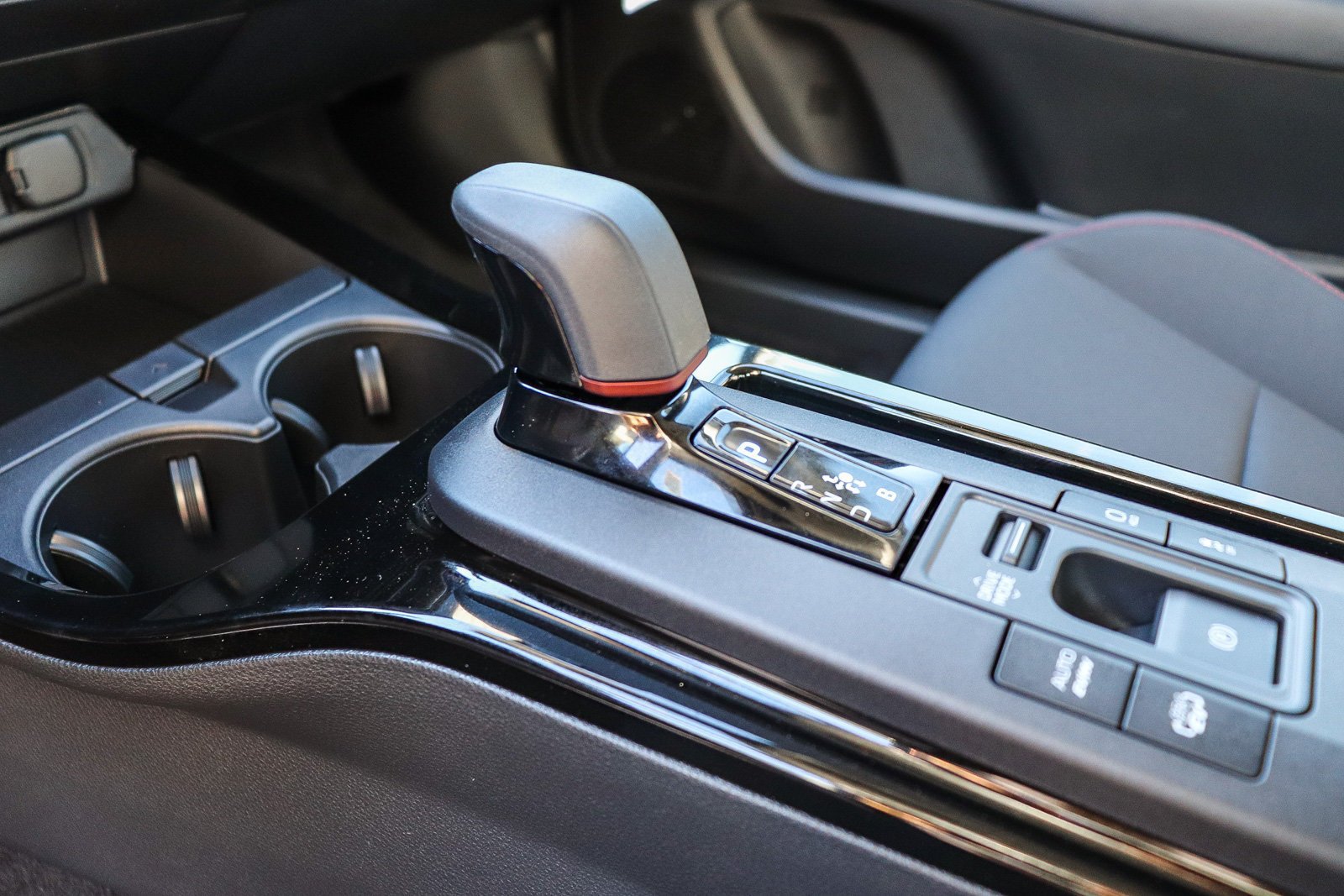 New 2027 Toyota Prius Plug-In Hybrid FWD image 27