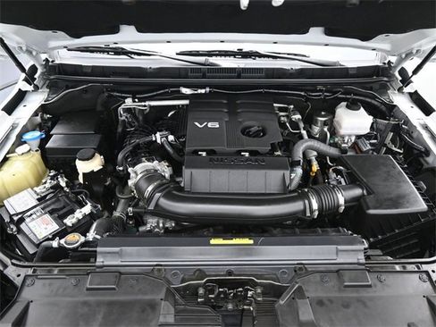 Used 2023 Nissan Frontier SV w/ Technology Package image 42