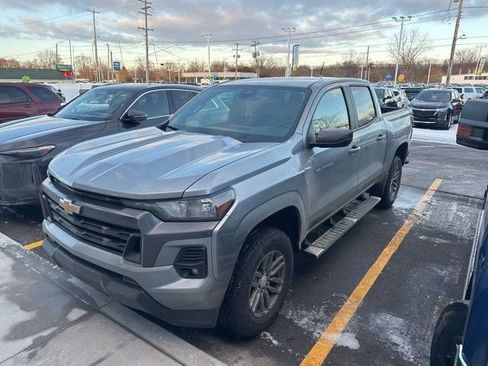 Used 2023 Chevrolet Colorado LT w/ LT Convenience Package AWD/4WD image 1