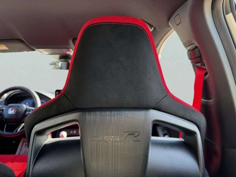 Used 2025 Honda Civic Type R image 42