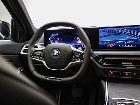 Used 2025 BMW 330i Sedan w/ Premium Package image 16