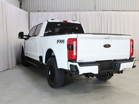 New 2026 Ford F250 Lariat w/ Black Appearance Package AWD/4WD image 24