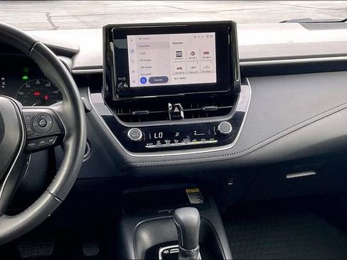 Used 2024 Toyota Corolla SE w/ SE Package FWD image 6
