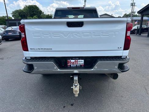 Used 2024 Chevrolet Silverado 2500 LT image 4