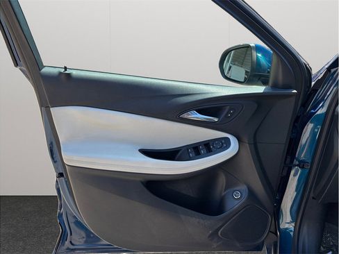 Used 2021 Buick Encore GX Select image 18