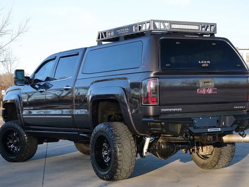 Used 2015 GMC Sierra 2500 Denali w/ Duramax Plus Package AWD/4WD image 21