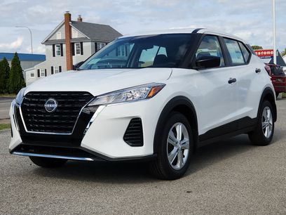 New 2025 Nissan Kicks S