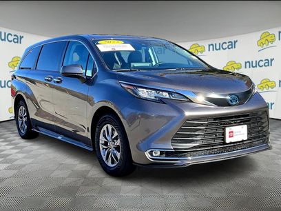 Used 2023 Toyota Sienna XLE