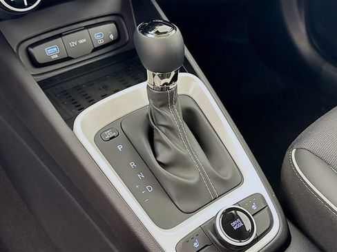New 2026 Hyundai Venue SEL FWD image 25