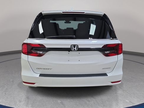 Certified 2024 Honda Odyssey Sport image 7