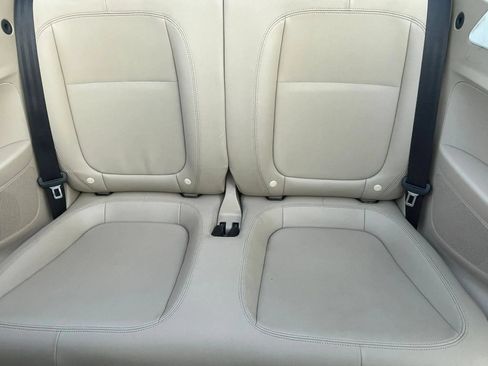 Used 2014 Volkswagen Beetle TDI FWD image 29