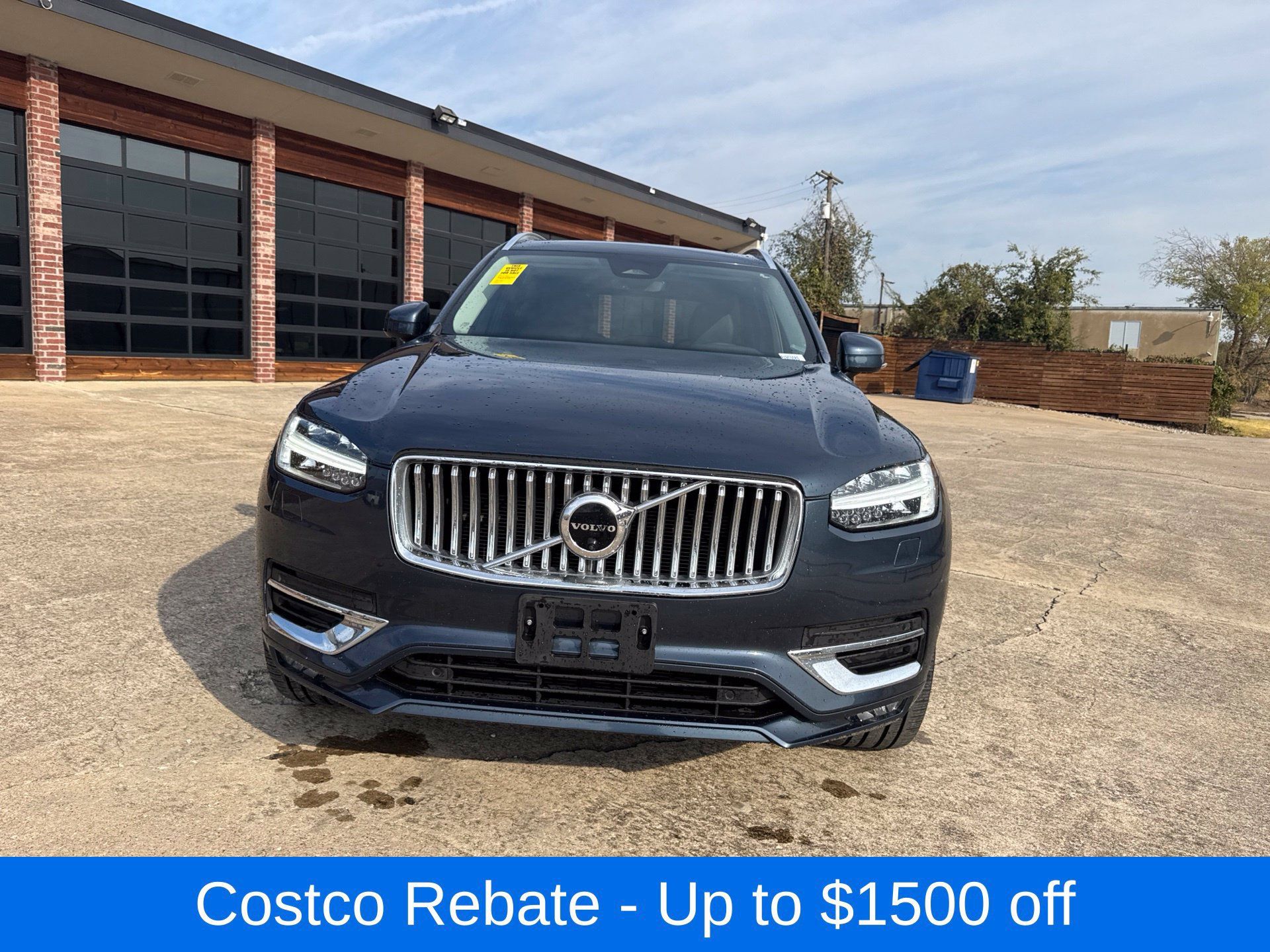 Used 2023 Volvo XC90 B6 Plus w/ Protection Package Premier AWD/4WD image 2