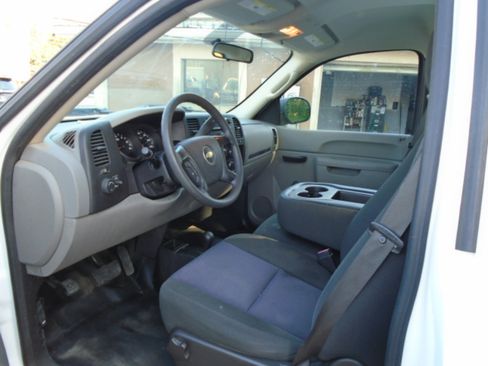 Used 2012 Chevrolet Silverado 1500 W/T w/ Skid Plate Package image 7