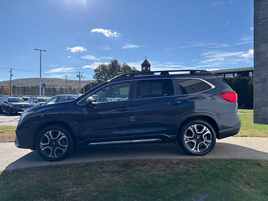 Used 2023 Subaru Ascent Limited w/ Technology Package AWD/4WD image 7
