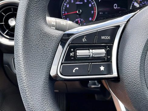 Used 2023 Kia Forte LXS w/ LXS Technology Package FWD image 19