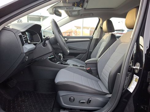 New 2026 Volkswagen Jetta SE FWD image 7