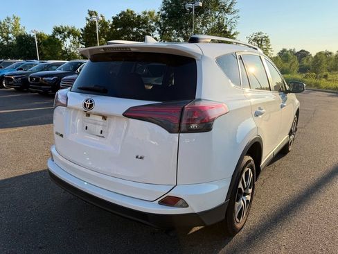 Used 2016 Toyota RAV4 LE FWD image 7