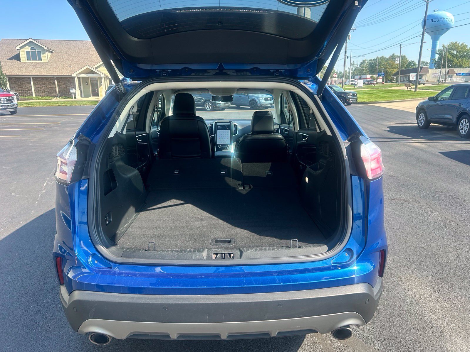 Used 2022 Ford Edge Titanium w/ Equipment Group 301A AWD/4WD image 6