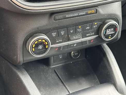 Used 2020 Ford Escape SEL image 28