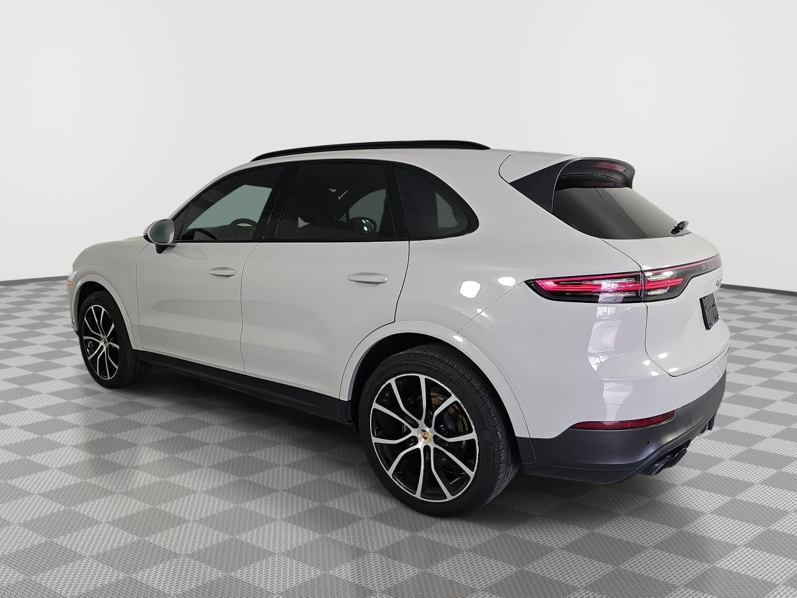 Used 2022 Porsche Cayenne Platinum Edition AWD/4WD image 6