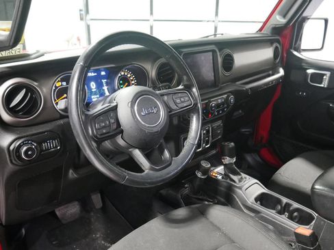 Used 2021 Jeep Wrangler Unlimited Sport S w/ Sun And Sound Package image 9