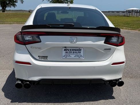 Used 2024 Honda Civic Sport Touring image 4