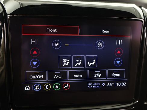 Used 2023 Chevrolet Traverse Premier AWD/4WD image 54