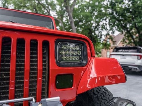 Used 1991 Jeep Wrangler 4WD image 69