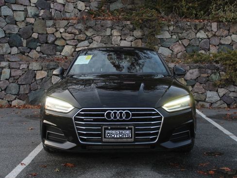 Used 2018 Audi A5 2.0T Premium image 3
