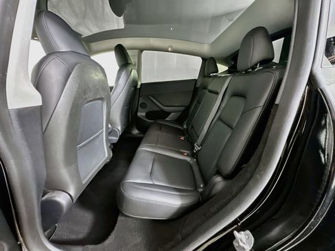 Used 2024 Tesla Model Y Long Range RWD image 27
