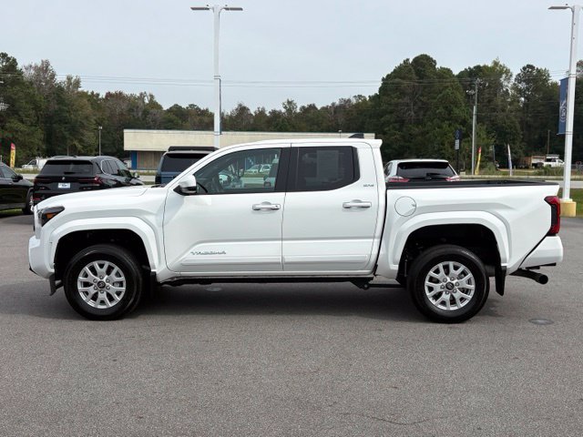 Used 2026 Toyota Tacoma SR5 AWD/4WD image 2