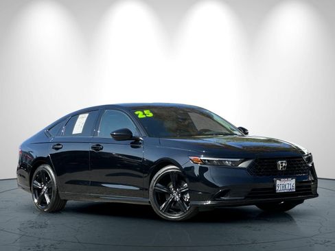 Used 2025 Honda Accord Sport image 2