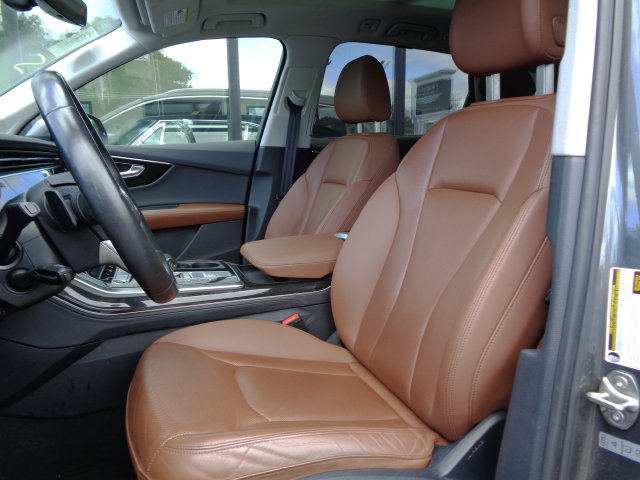 Used 2021 Audi Q7 3.0T Prestige w/ Prestige Package AWD/4WD image 2