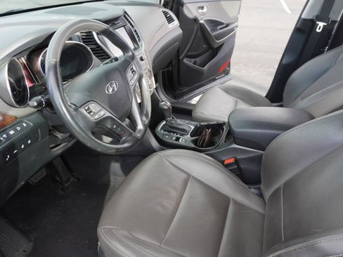 Used 2018 Hyundai Santa Fe SE Ultimate 3.3L Auto w/ SE Ultimate Tech Package 03 image 16