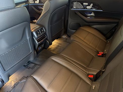 New 2025 Mercedes-Benz GLS 580 4MATIC image 11