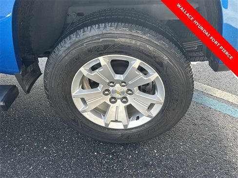 Used 2022 Chevrolet Colorado LT w/ Luxury Package image 13