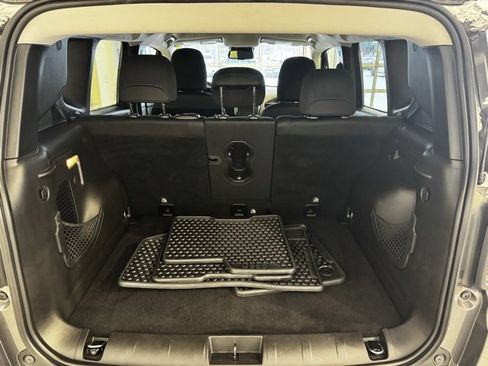 Used 2019 Jeep Renegade Trailhawk w/ Cold Weather Group II image 36