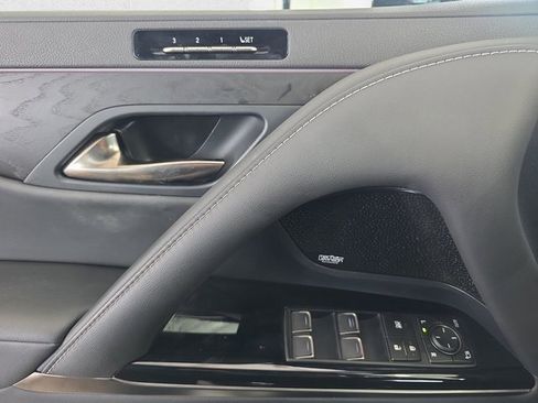 Certified 2022 Lexus LX 600 4WD w/ Luxury Package image 30