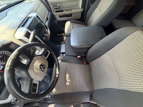 Used 2011 RAM 1500 Classic SLT w/ Remote Start & Security Group RWD image 9