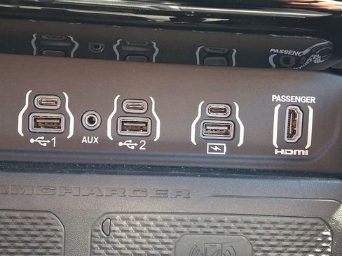 Used 2025 RAM 1500 Laramie AWD/4WD image 24