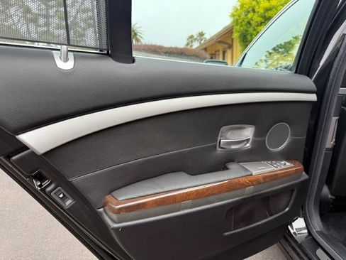 Used 2006 BMW 750i RWD image 39