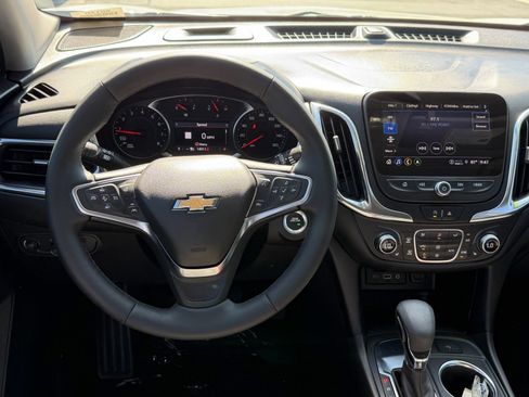 Used 2024 Chevrolet Equinox LT FWD image 12