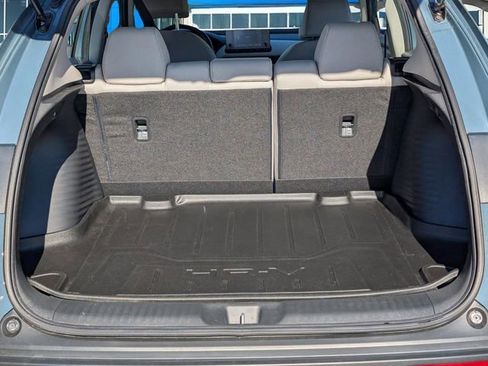 Used 2025 Honda HR-V LX image 10